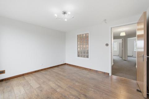 2 bedroom flat for sale, 4/4 Waterfront Gait, Granton, Edinburgh, EH5