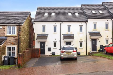 undefined, Granite Way, Cornwall PL14