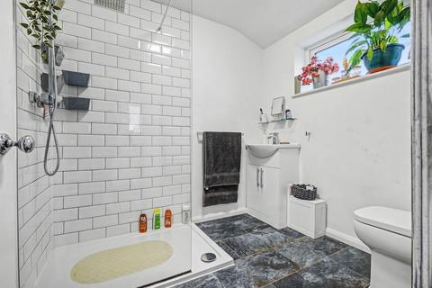 3 bedroom end of terrace house for sale, Gillingham Road, Gillingham ME7