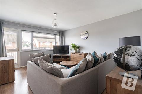 2 bedroom maisonette for sale, Briarleas Gardens, Upminster, RM14