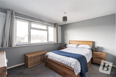 2 bedroom maisonette for sale, Briarleas Gardens, Upminster, RM14