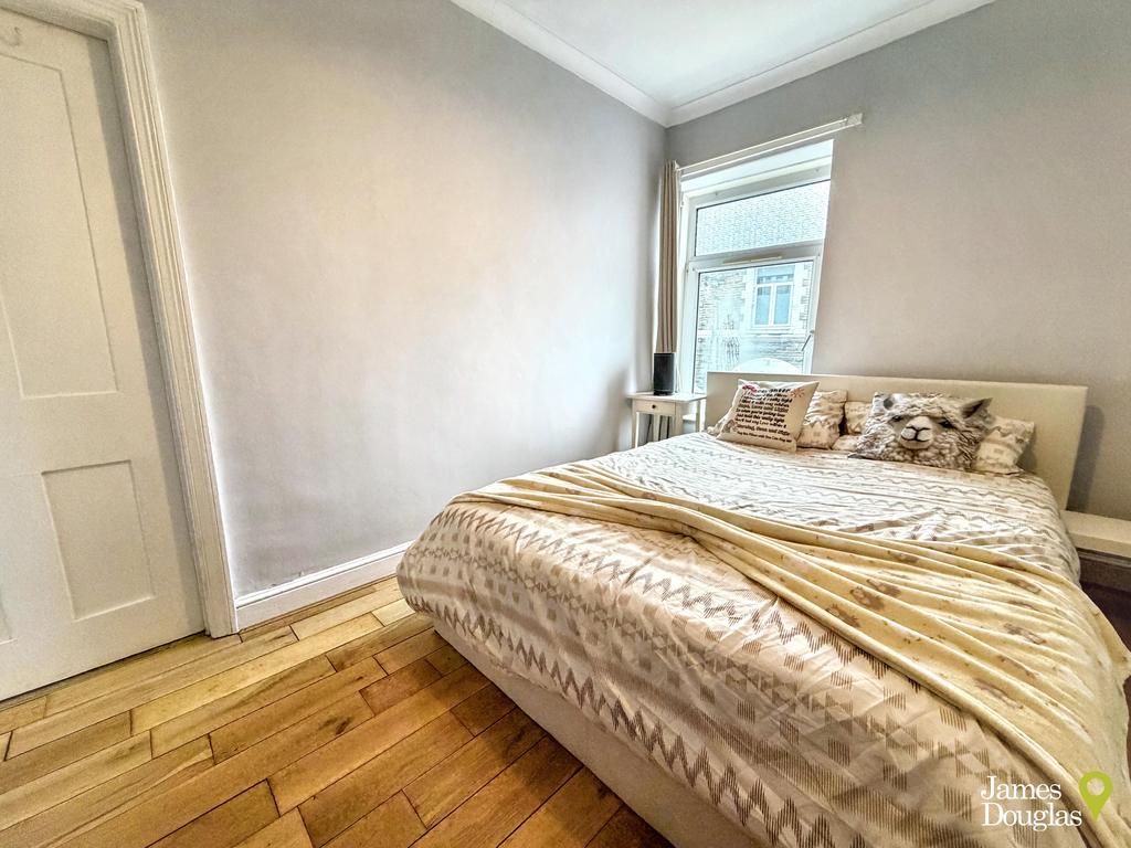 Bed12 (1)