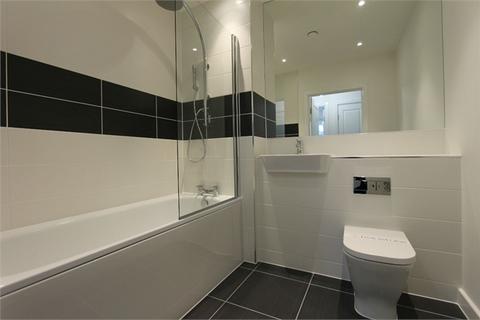 3 bedroom apartment to rent, Platinum Riverside, 15 Bessemer Place, London, SE10