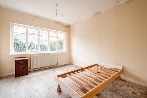 undefined, 56 Clissold Crescent, London, N16 9AT