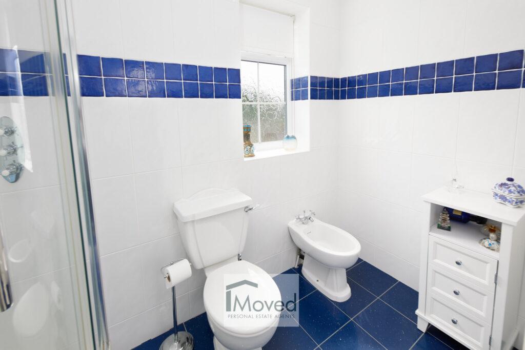 En-suite 2