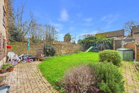 2 bedroom flat for sale, St. Leonards Road, Norwich
