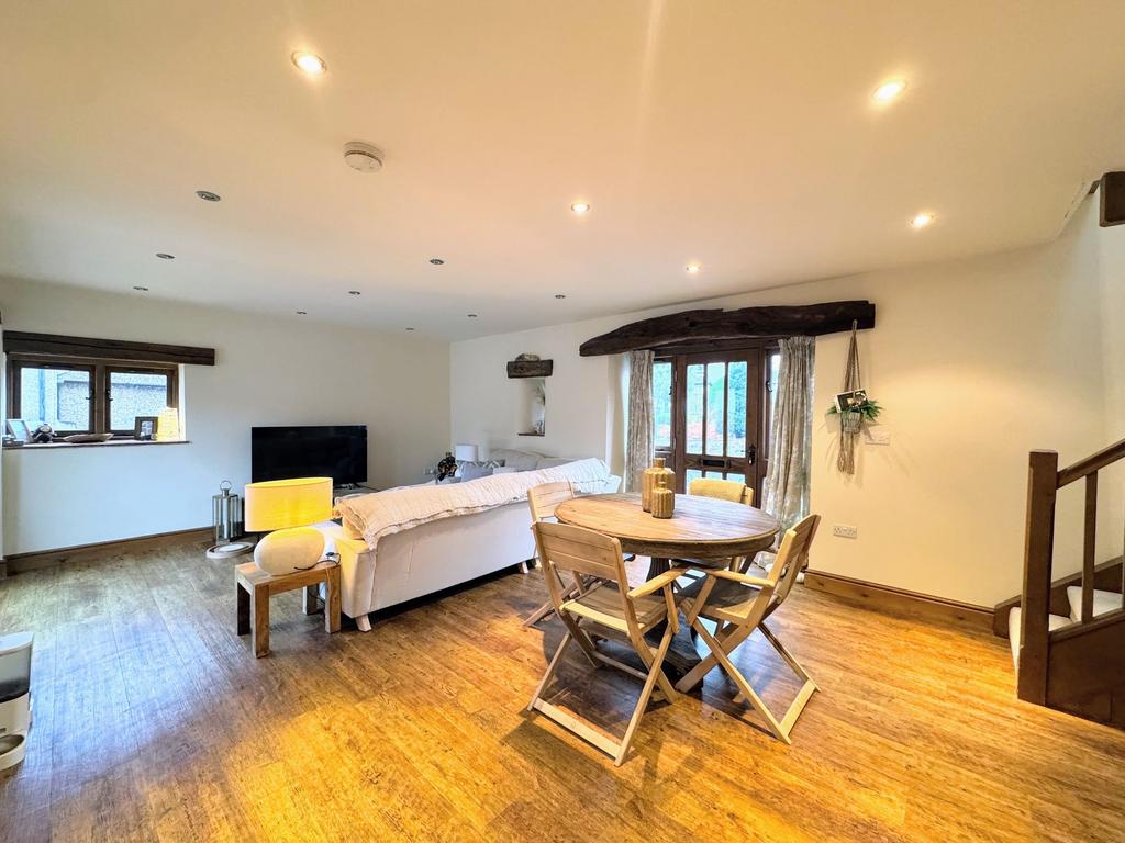 Living / Dining