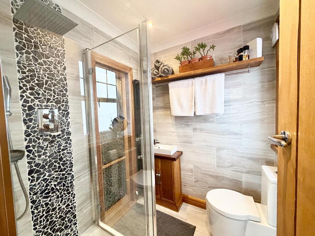 Ensuite