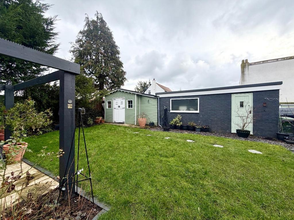 Rear External
