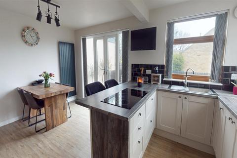 3 bedroom semi-detached house for sale, Daleson Close, Northowram, Halifax