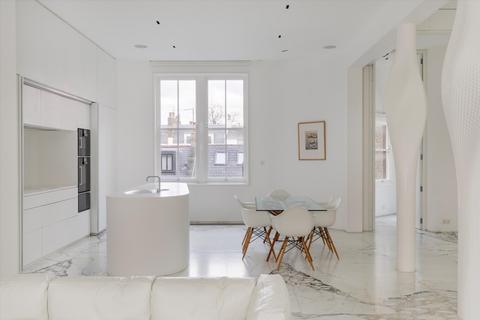 2 bedroom flat for sale, Palace Court, London W2