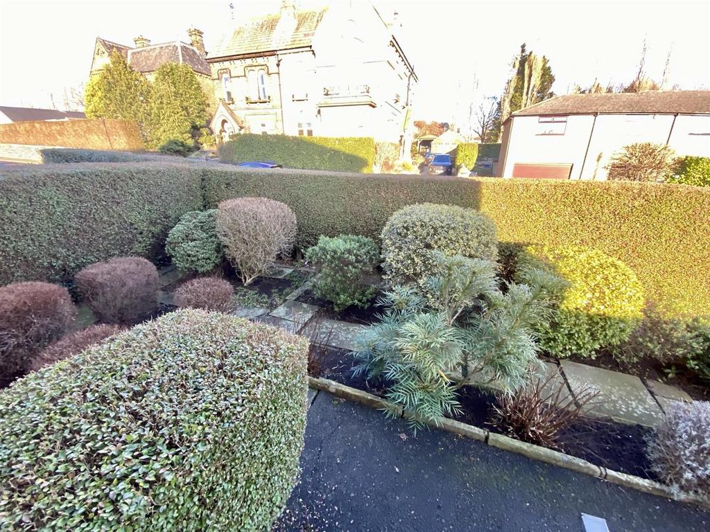 Bramleys Estate Agents - Knowl Road - Mirfield (12