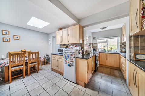 4 bedroom semi-detached house for sale, Laughton Road, Northolt