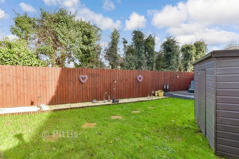 3 bedroom semi-detached house for sale, Pineview Drive, Newport, Isle of Wight
