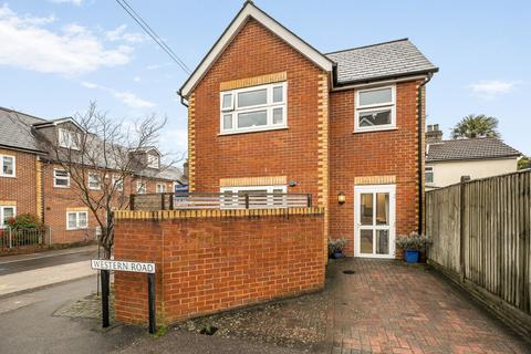 2 bedroom detached house for sale, Quarry Road, Tunbridge Wells, TN1