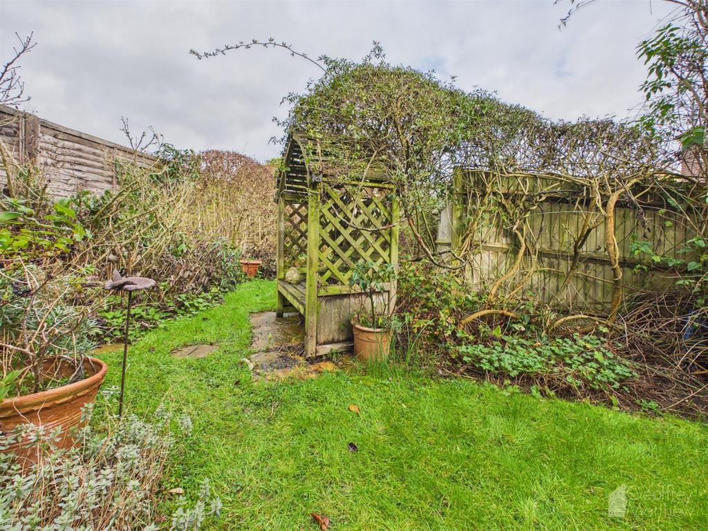 CAM02365 G0-PR0416-STILL017.jpg