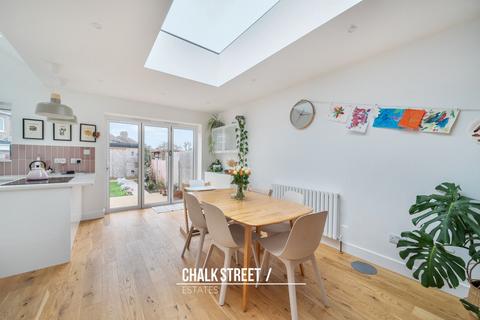 undefined, Alma Avenue, Hornchurch, RM12