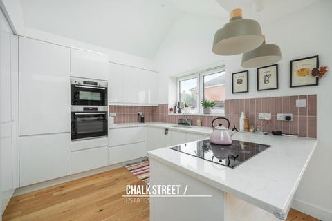 undefined, Alma Avenue, Hornchurch, RM12
