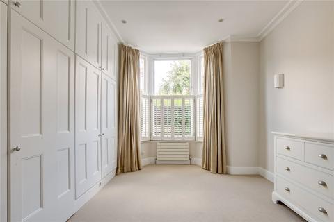 2 bedroom apartment to rent, Montholme Road, SW11