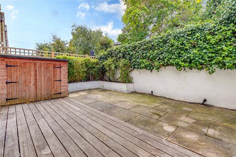 2 bedroom apartment to rent, Montholme Road, SW11