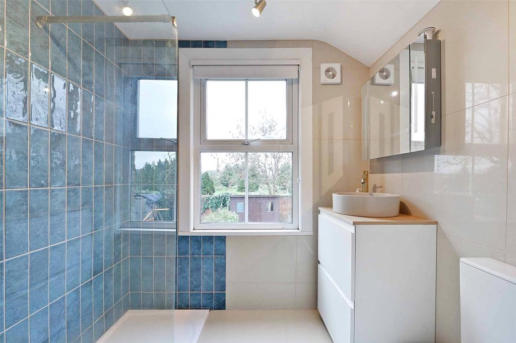 En Suite Shower