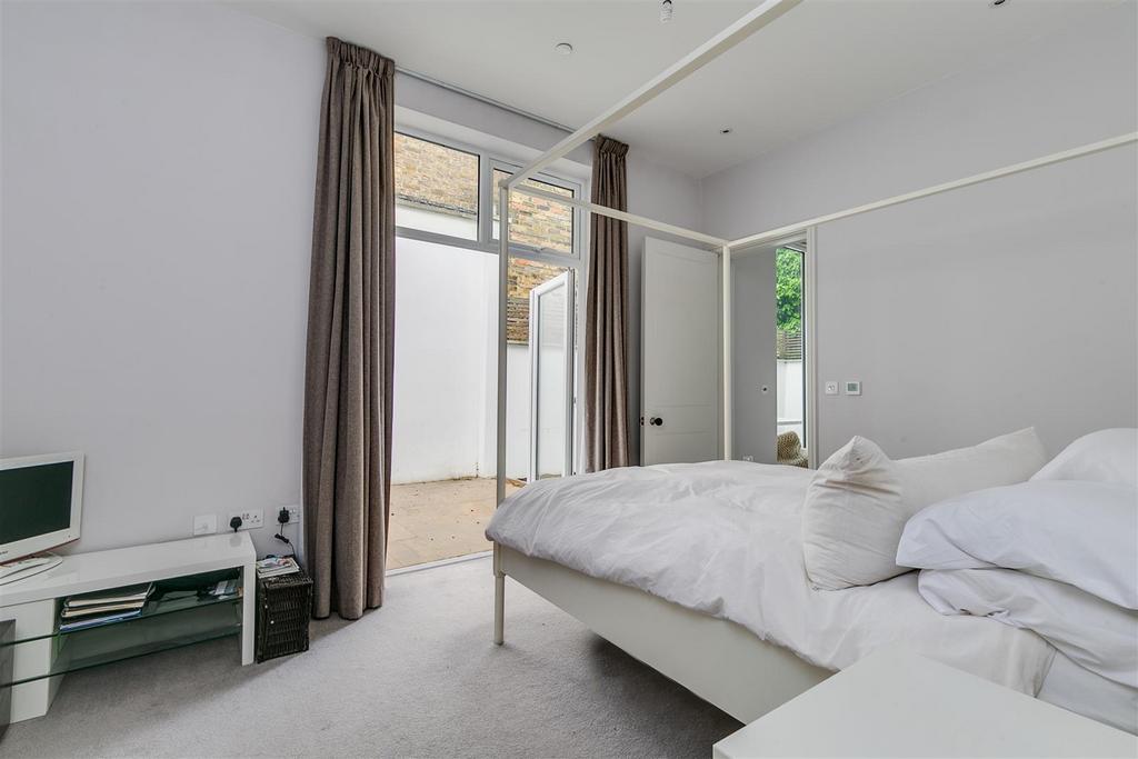 Bollo Bridge Road - For Sale