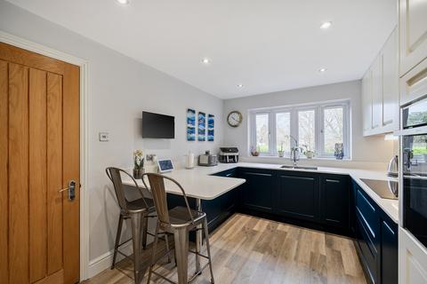 3 bedroom end of terrace house for sale, St. Nicholas Crescent, Pyrford, GU22