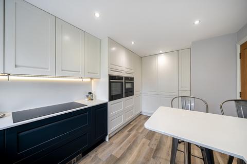3 bedroom end of terrace house for sale, St. Nicholas Crescent, Pyrford, GU22