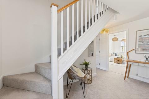 4 bedroom detached house to rent, Mag Brook Gardens, Honley, Holmfirth, West Yorkshire, HD9