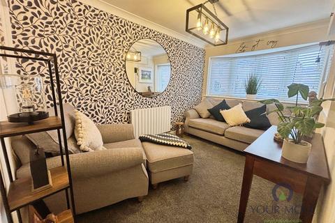 4 bedroom semi-detached house for sale, Darbys Way, West Midlands DY4