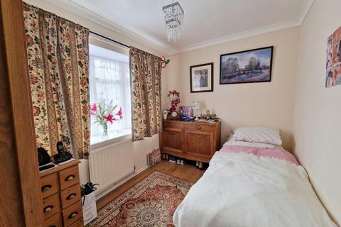 1 bedroom semi-detached bungalow for sale, Normandy Avenue, Burnham-On-Crouch CM0