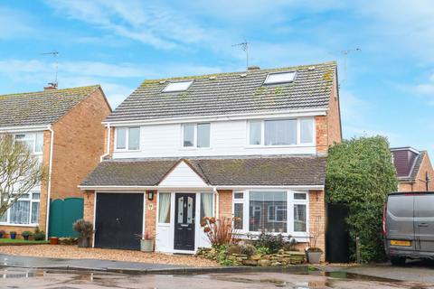 undefined, Cherry Close, Stratford-upon-Avon CV37