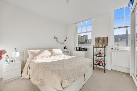 undefined, Commercial Road, London, E1