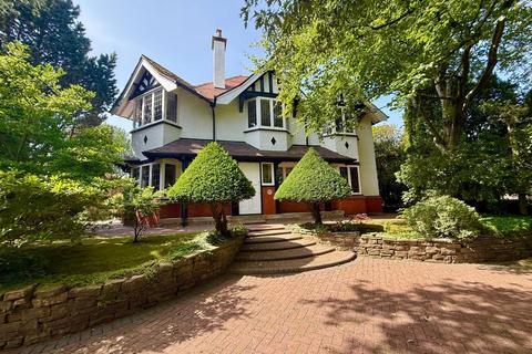 5 bedroom detached house for sale, Park Lane, Macclesfield