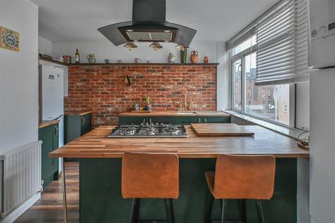 2 bedroom apartment for sale, Railway Square, Brentwood