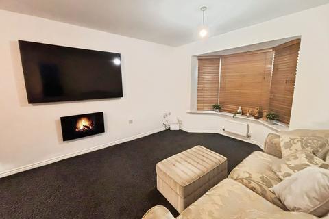 3 bedroom house to rent, Holly Grove Lane, Burntwood, WS7 1LU