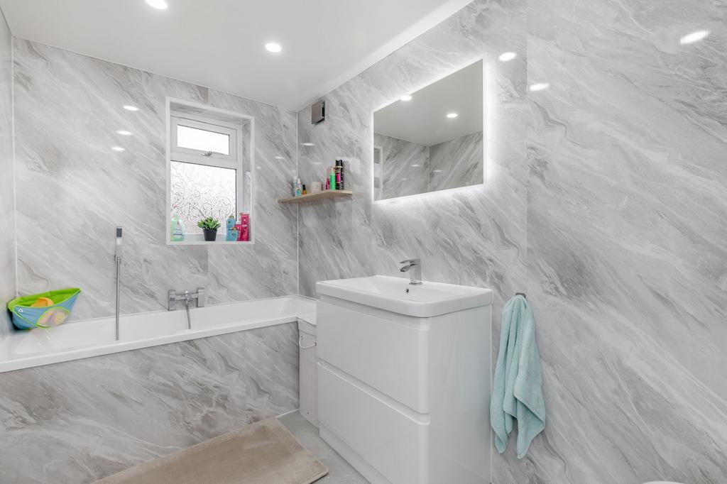 Family bathroom