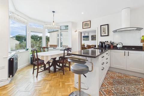 5 bedroom detached house for sale, Richmond Grove, Bexhill-On-Sea