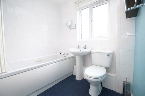 undefined, Adams Way, Alton, Hampshire, GU34