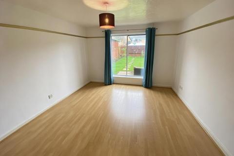 2 bedroom end of terrace house to rent, Warmwell Close, Bournemouth