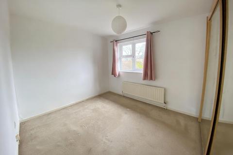 2 bedroom end of terrace house to rent, Warmwell Close, Bournemouth