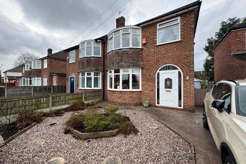 3 bedroom semi-detached house for sale, Oakhampton Crescent, Sale, M33