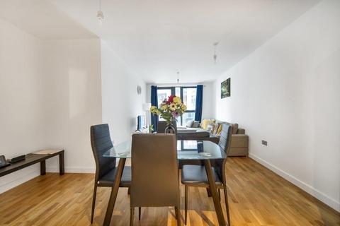 2 bedroom apartment to rent, 4 Poppyfield House, Greenwich, SE10 8GD