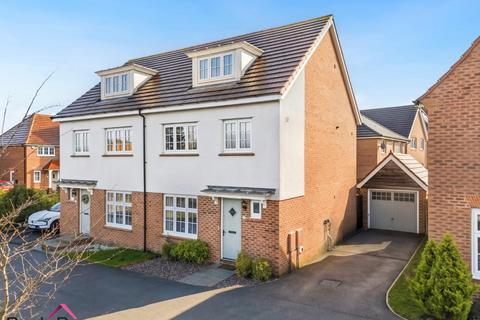 4 bedroom semi-detached house for sale, Pickering Place, Garforth, Leeds
