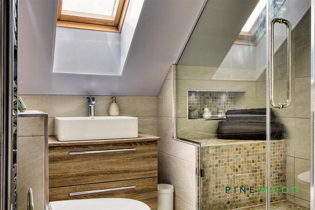 Ensuite (Bedroom 1)