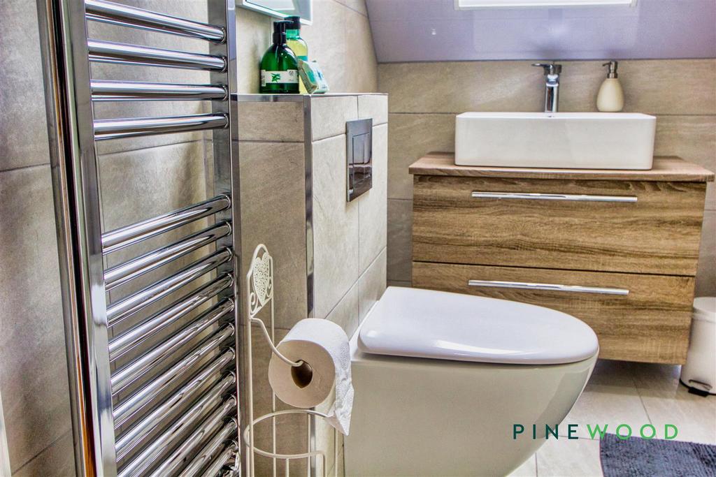Ensuite (Bedroom 1)