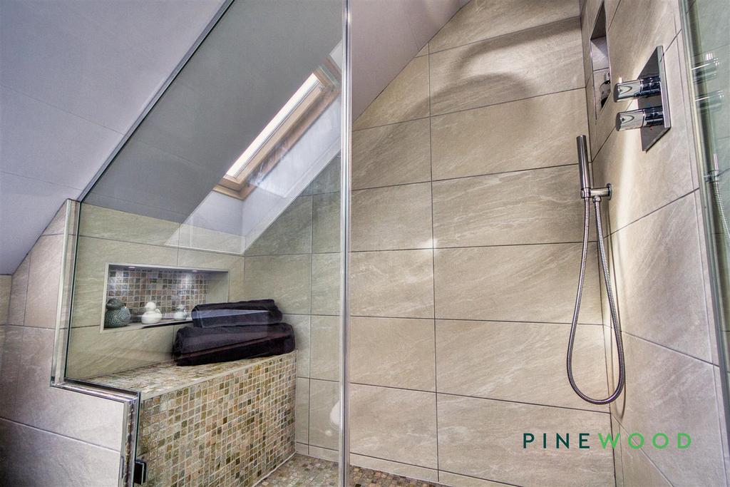 Ensuite (Bedroom 1)