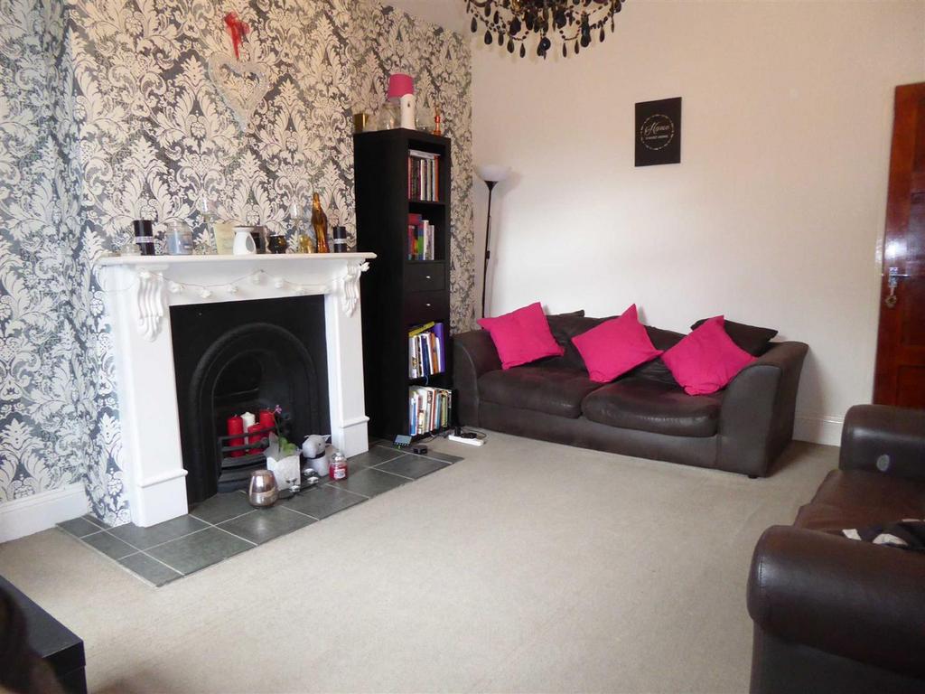 Living Room: