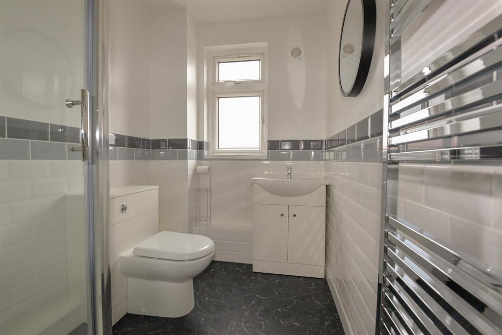 Shower Room 1.jpg