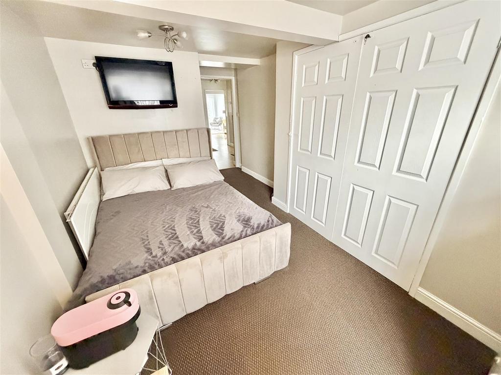 Bedroom 4/Family Room